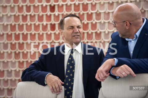  21.07.2026 WARSZAWA<br />POSIEDZENIE RADY MINISTROW<br />N/Z RADOSLAW SIKORSKI JAKUB RUTNICKI<br /> 