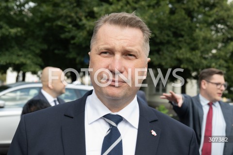  28.07.2026 WARSZAWA<br />DANIEL OBAJTEK PRZED PROKURATURA OKREGOWA<br />PROTEST SRODOWISK PRAWA  I SPRAWIEDLIWOSCI<br />N/Z PRZEMYSLAW CZARNEK<br />FOT. MARCIN BANASZKIEWICZ/FOTONEWS  