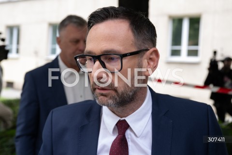  28.07.2026 WARSZAWA<br />DANIEL OBAJTEK PRZED PROKURATURA OKREGOWA<br />PROTEST SRODOWISK PRAWA  I SPRAWIEDLIWOSCI<br />N/Z DANIEL OBAJTEK<br />FOT. MARCIN BANASZKIEWICZ/FOTONEWS  