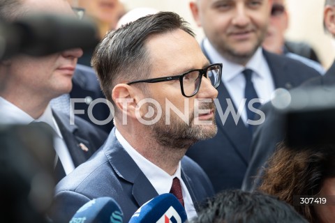  28.07.2026 WARSZAWA<br />DANIEL OBAJTEK PRZED PROKURATURA OKREGOWA<br />PROTEST SRODOWISK PRAWA  I SPRAWIEDLIWOSCI<br />N/Z DANIEL OBAJTEK<br />FOT. MARCIN BANASZKIEWICZ/FOTONEWS  