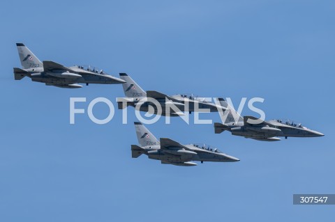  15.08.2026 WARSZAWA<br />SWIETO WOJSKA POLSKIEGO<br />DEFILADA POWIETRZNA<br />POLSKA SAFE<br />N/Z SAMOLOT SAMOLOTY ALENIA AERMACCHI M-346 BIELIK<br />FOT. MARCIN BANASZKIEWICZ/FOTONEWS  