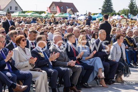  13.09.2026 TRYNCZA <br />DOZYNKI PREZYDENCKIE W TRYNCZY NA PODKARPACIU Z UDZIALEM PARY PREZYDENCKIEJ RP<br />N/Z PREZYDENT RP KAROL NAWROCKI MARTA NAWROCKA Z SYNEM SYN ANTONI NAWROCKI <br /> 