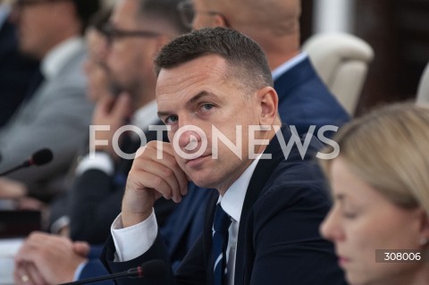  22.09.2026 WARSZAWA<br />POSIEDZENIE RADY MINISTROW<br />N/Z ADAM SZLAPKA<br /> 