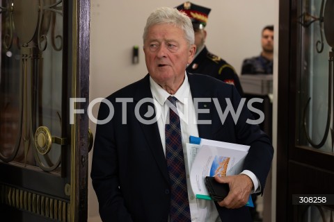  08.10.2026 WARSZAWA<br />POSIEDZENIE SEJMU<br />N/Z CZESLAW SIEKIERSKI<br />FOT. MARCIN BANASZKIEWICZ/FOTONEWS  