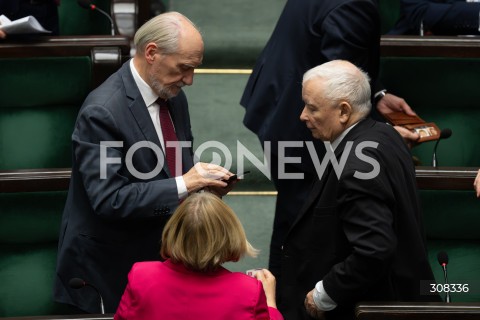  08.10.2026 WARSZAWA<br />POSIEDZENIE SEJMU<br />N/Z ANTONI MACIEREWICZ JAROSLAW KACZYNSKI<br />FOT. MARCIN BANASZKIEWICZ/FOTONEWS  