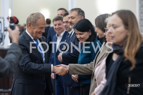  12.10.2026 WARSZAWA<br />POSIEDZENIE RADY MINISTROW<br />N/Z PREMIER DONALD TUSK AGNIESZKA DZIEMIANOWICZ BAK<br /> 