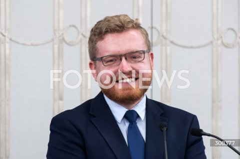  13.10.2026 WARSZAWA<br />DZIEN W PARLAMENCIE<br />N/Z DARIUSZ STANDERSKI<br /> 