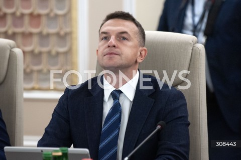  20.10.2026 WARSZAWA<br />POSIEDZENIE RADY MINISTROW<br />N/Z ADAM SZLAPKA<br /> 